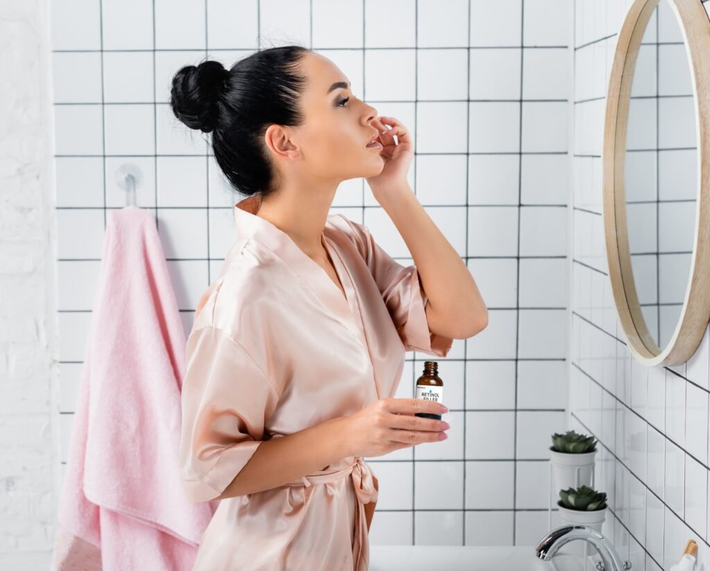 woman is using retinol at young age